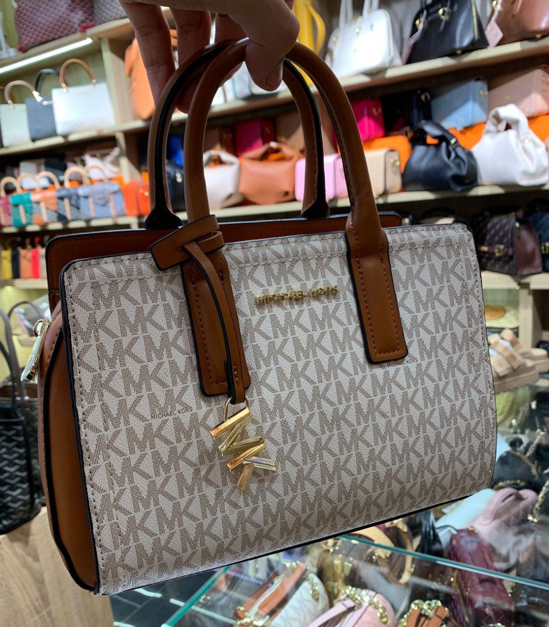 Mich@el Kors
Petit sac à main Laila à logo Signature