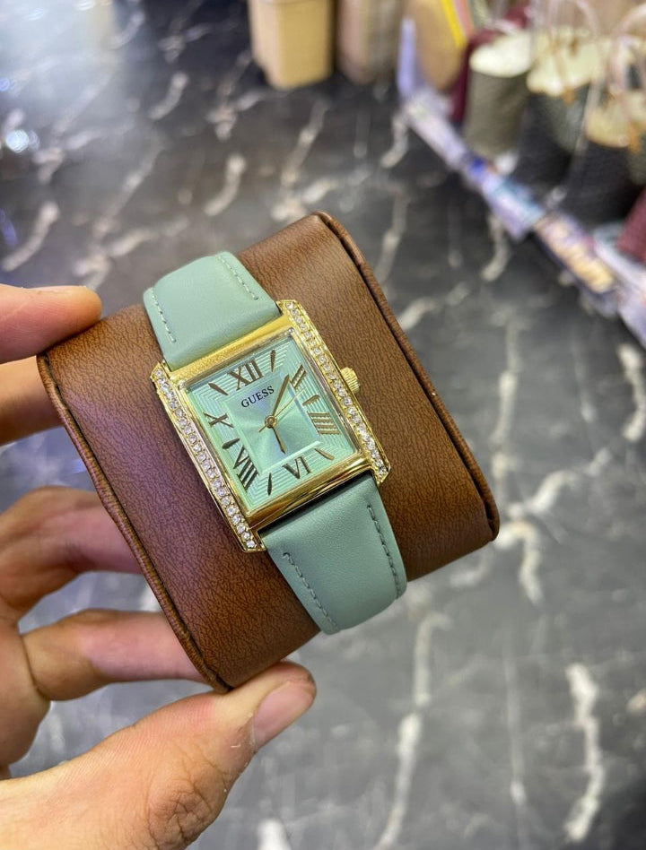 Montre analogique GUESS pour femme, couleur or vert 27 mm