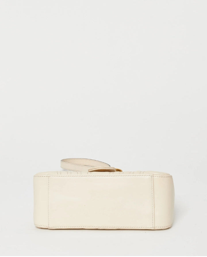 GG Sac à main GG Marmont blanc à chevrons avec poignée supérieure