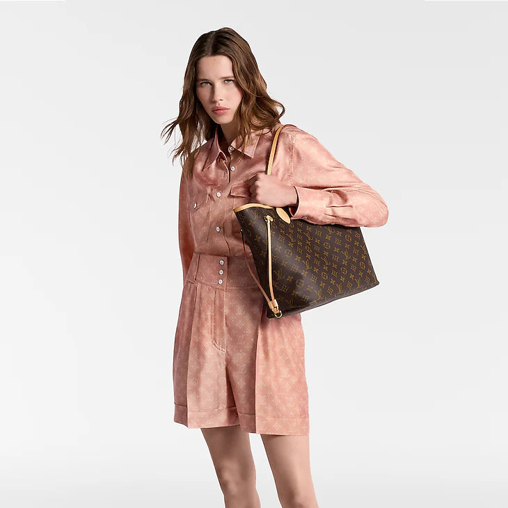 LV Cabas Neverfull en cuir
Marron