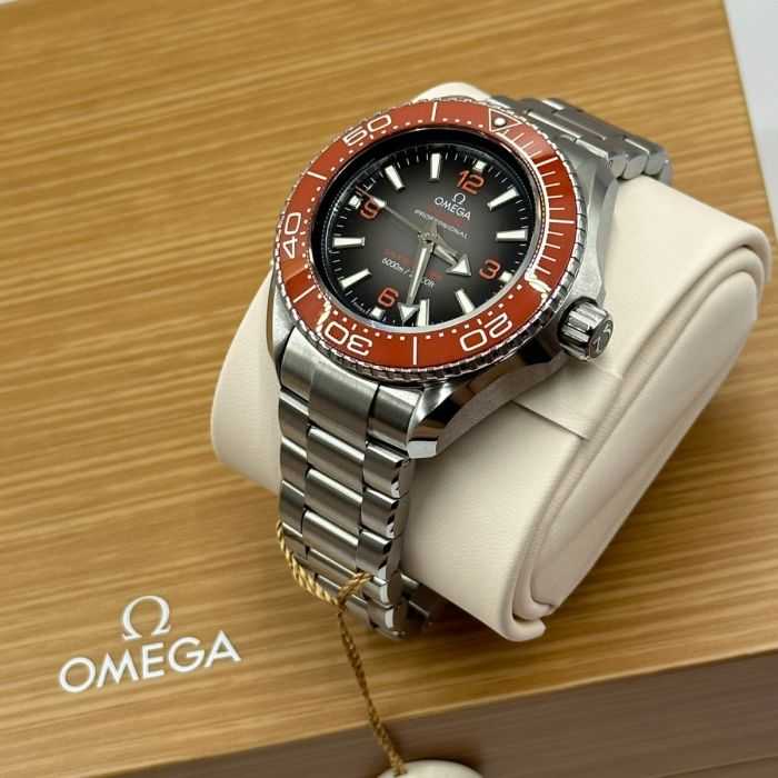 Omeg@
Seamaster / Planet Ocean