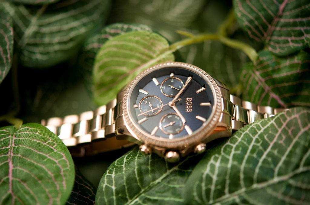 Hûgô Bôss Women’s Blue Dial Ionic Plated Carnation Gold