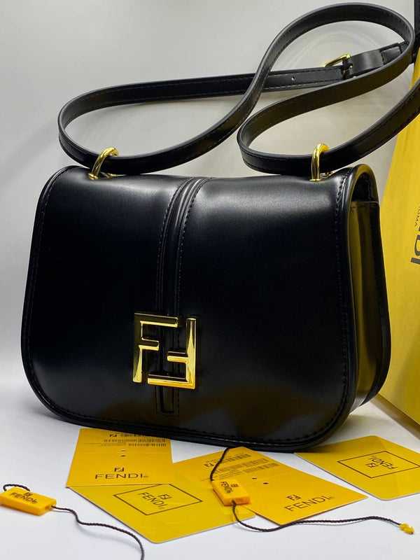 Fêndï Allez Mini Sac en noir