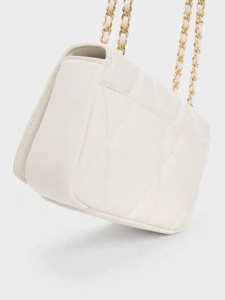 Arwen Quilted Shoulder Bag - White