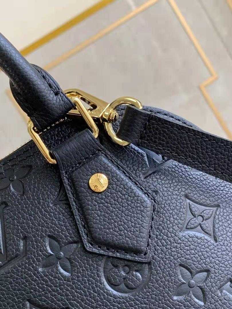 LV NÉO ALMA BB en cuir