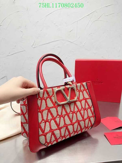 V@lentino Master Quality Handbag with Branded