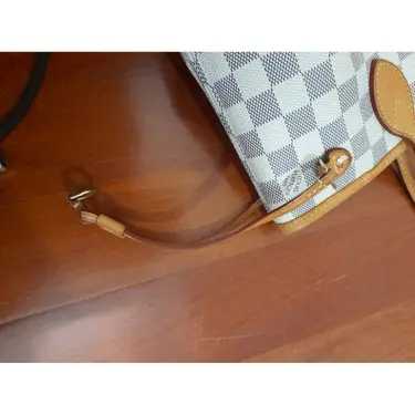 LV Cabas en toile Neverfull
Correct
Blanc, Toile