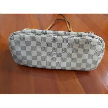 LV Cabas en toile Neverfull
Correct
Blanc, Toile