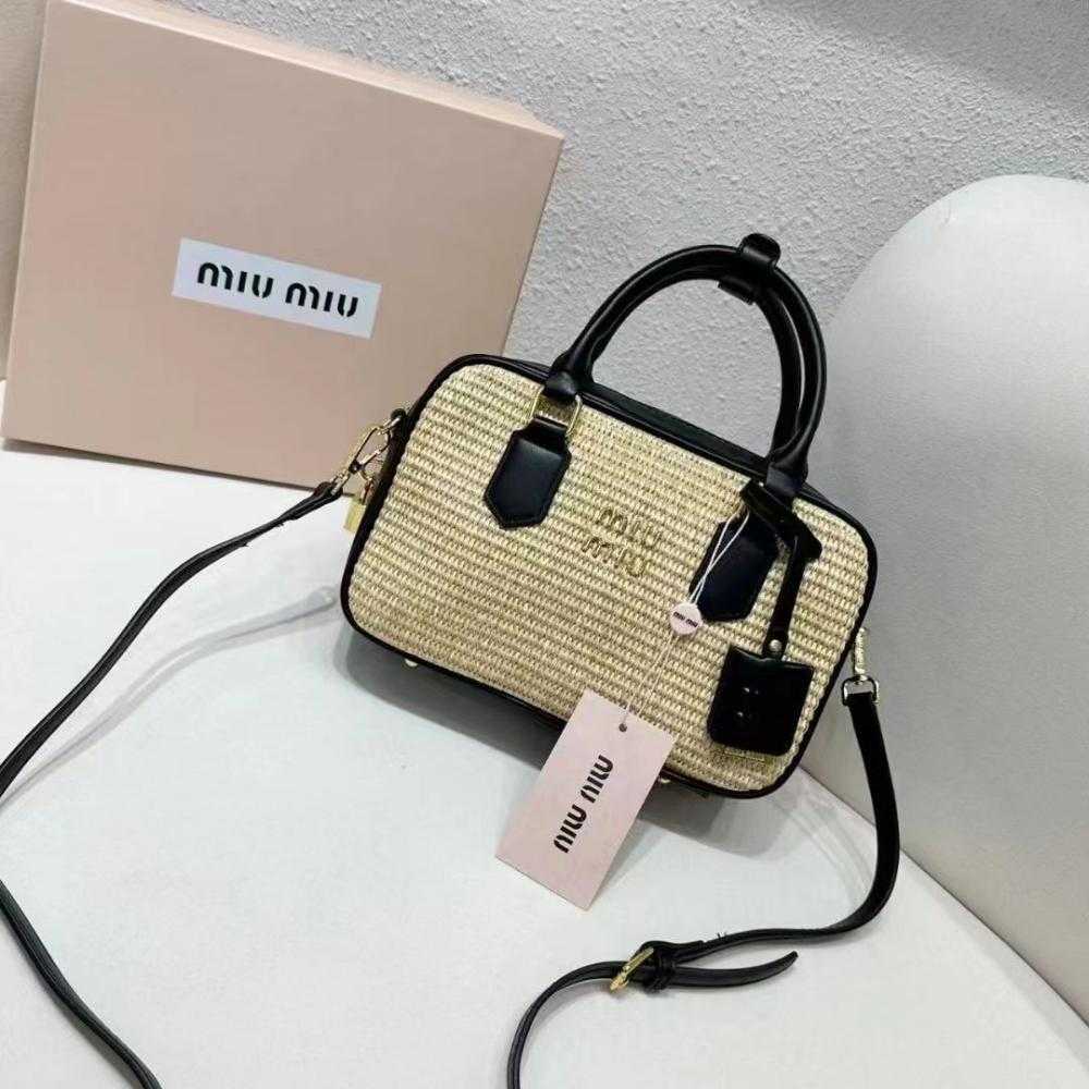 Miu Miu Sac Chic En promo MM9870