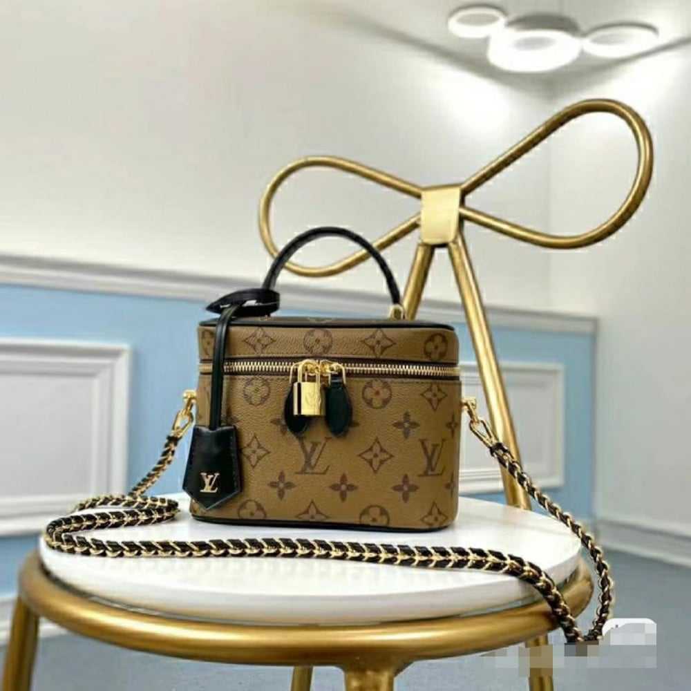 LV Monogram Vanity PM M42264