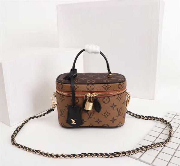 LV Monogram Vanity PM M42264