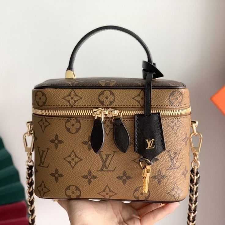 LV Monogram Vanity PM M42264