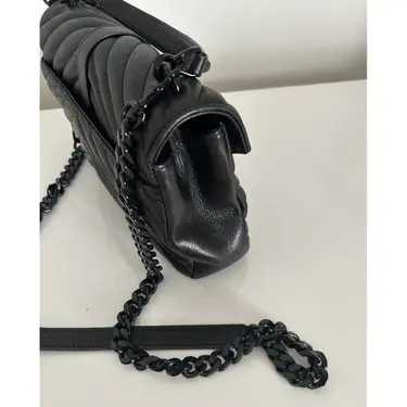 YSL Collége monogramme Sac à main Bon état 
Noir