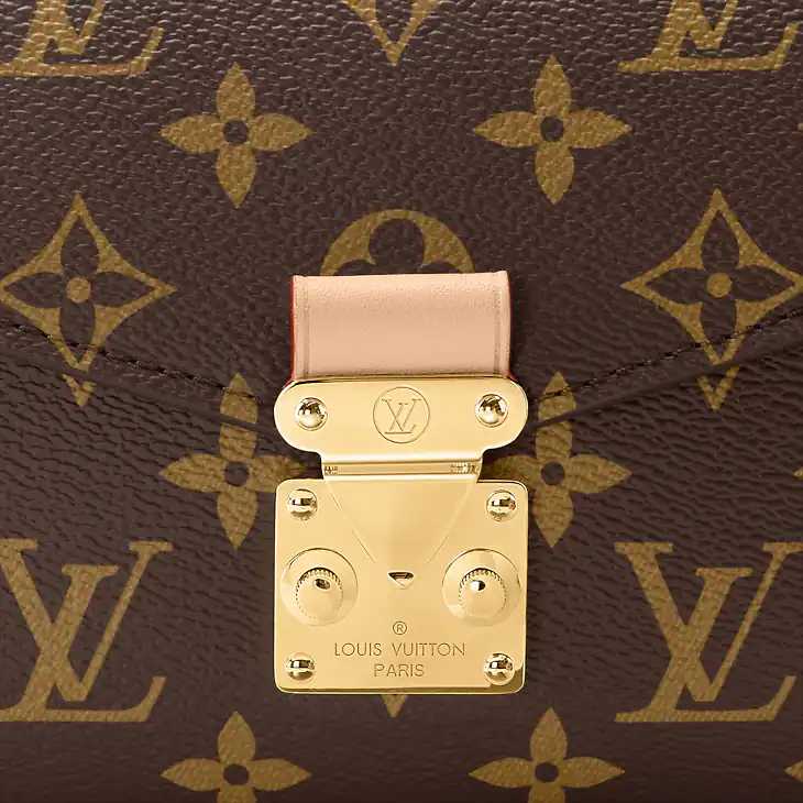 LV Pochette Métis East West Bag For Women