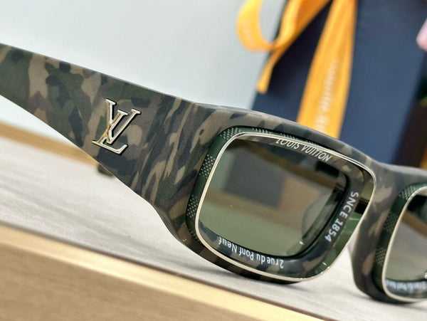 L&V Z2388E Runway Super Vision Low Square Sunglasses pour femmes ✨