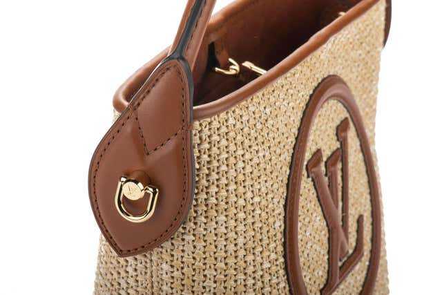 LV Petit bucket bag Raffia Beige