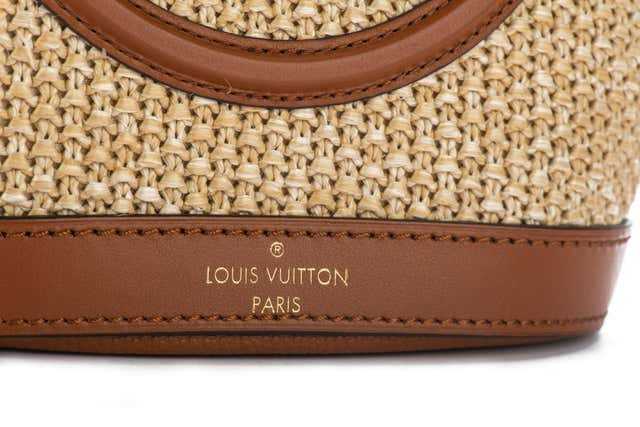 LV Petit bucket bag Raffia Beige