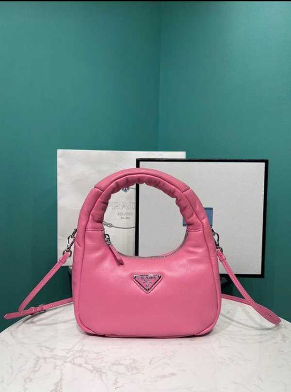 Pr@da Mini sac hobo nappa rembourré et doux Rose