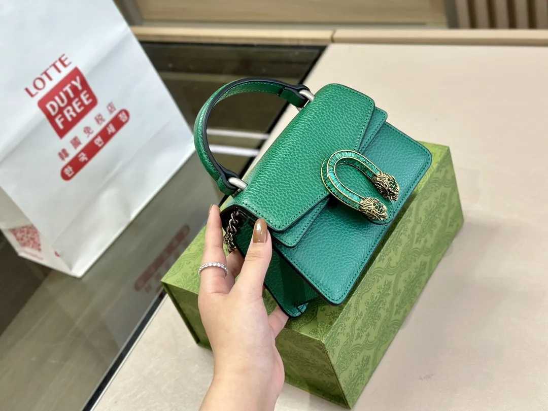 GG Sac Dionysus, Vert