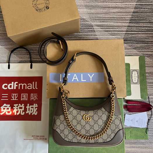 GG Marmont Crossbody Bag