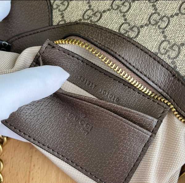 GG Marmont Crossbody Bag