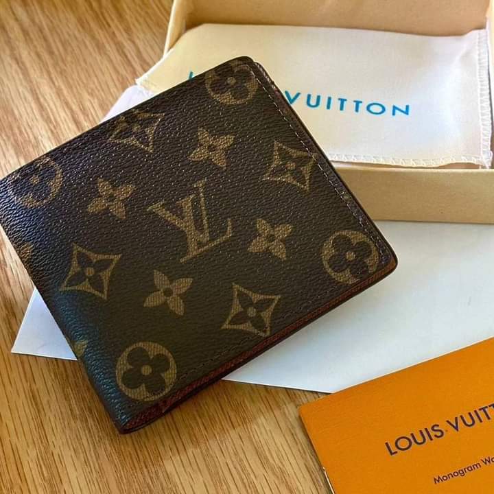 Conscient
LV Pre-Owned