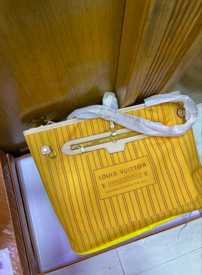 LV Sac Neverfull Bandoulière Inside Out MM