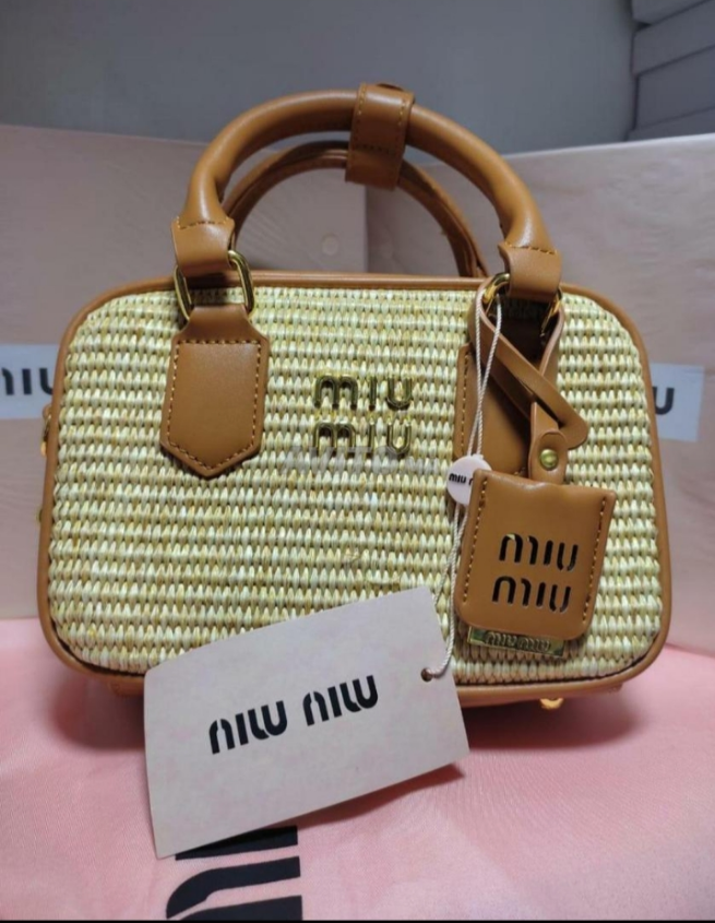 Miu Miu Sac Chic En promo MM9870