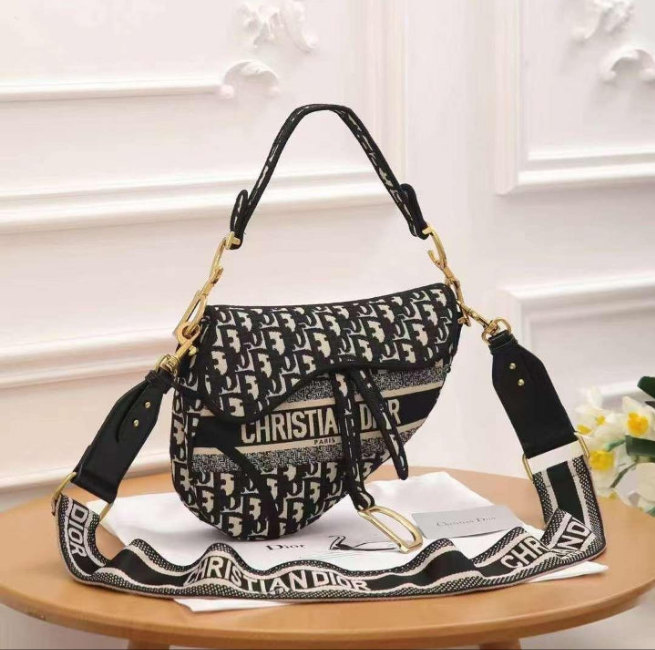 SAC DIÔR SADDLE JACQUARD