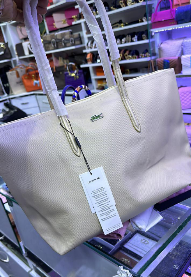 Lacôste 
Lacoste Grand Sac Cabas Zippé L12.12 Fog