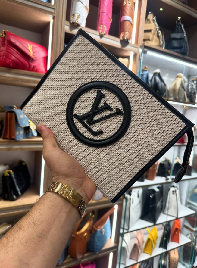 LV Trousse de toilette en raphia beige/noir sur chaîne