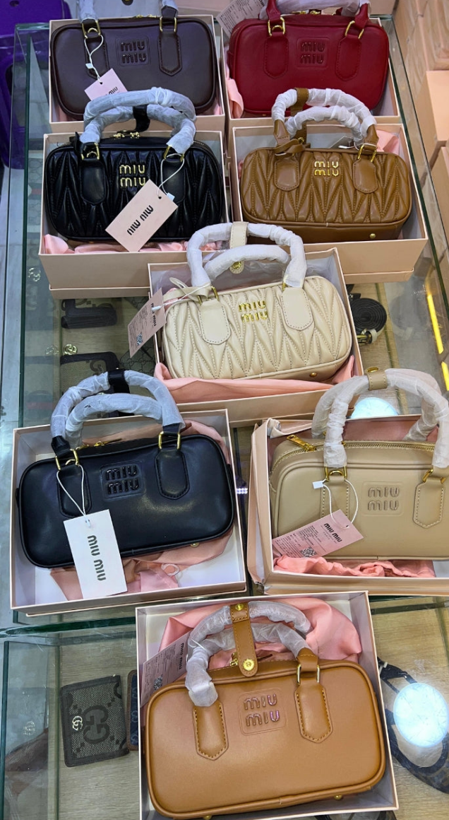 MIÛ MIÜ 
sac à main Arcadie
