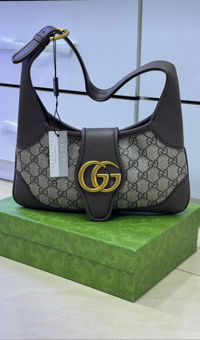 GG
Cartable Aphrodite
Noir