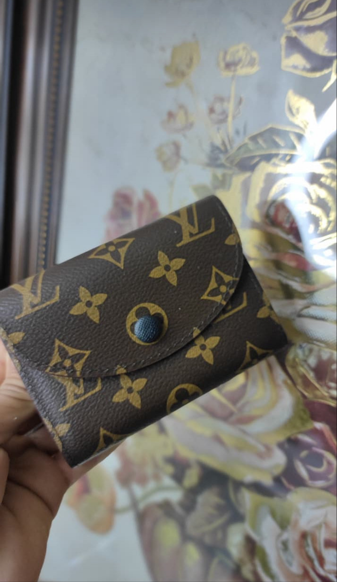 LV Porte-monnaie Rosalie
Marron