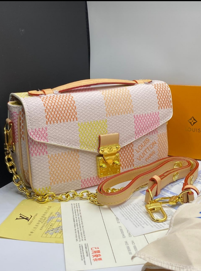 LV Pochette Métis East West Bag For Women