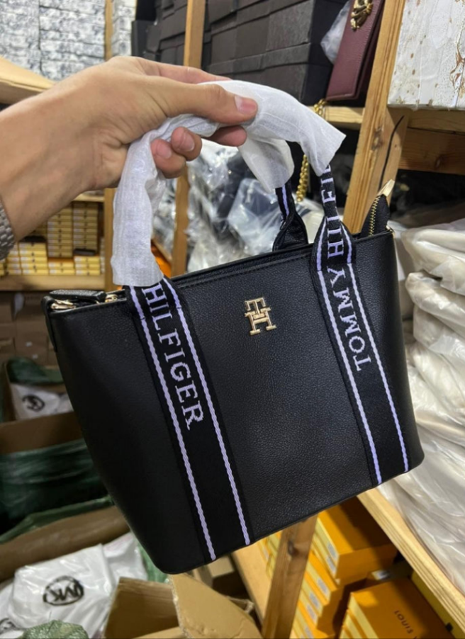 TÔMMŸ HILFIGER Sac porté main Th logotape