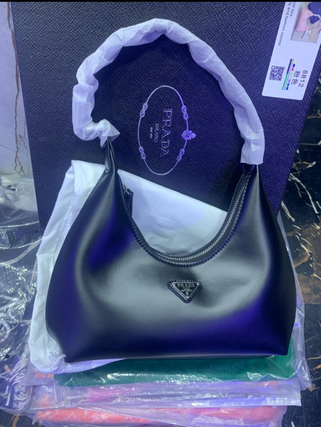 PR@DA
Leather shoulder bag - Black