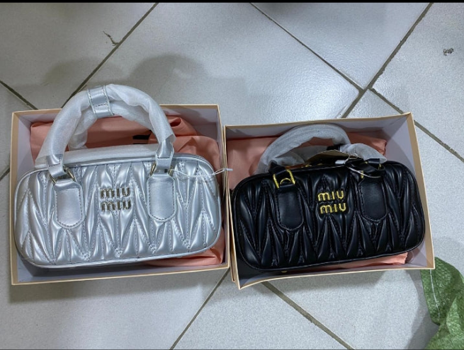 MIÛ MIÜ 
mini sac Arcadie