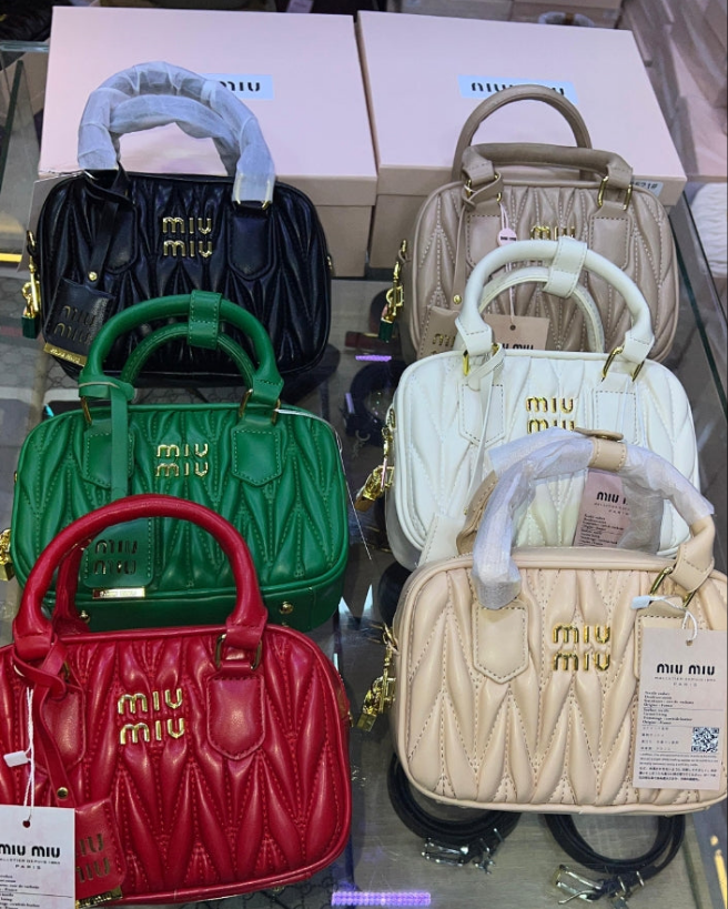 MIÛ MIÜ Sac Arcadie nappa matelassé