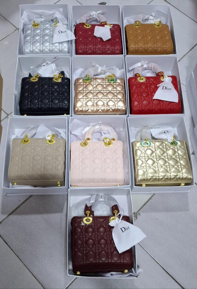Sac Ladÿ Diôr My ABCDior Small
d'agneau Cannage couleur Light Gold