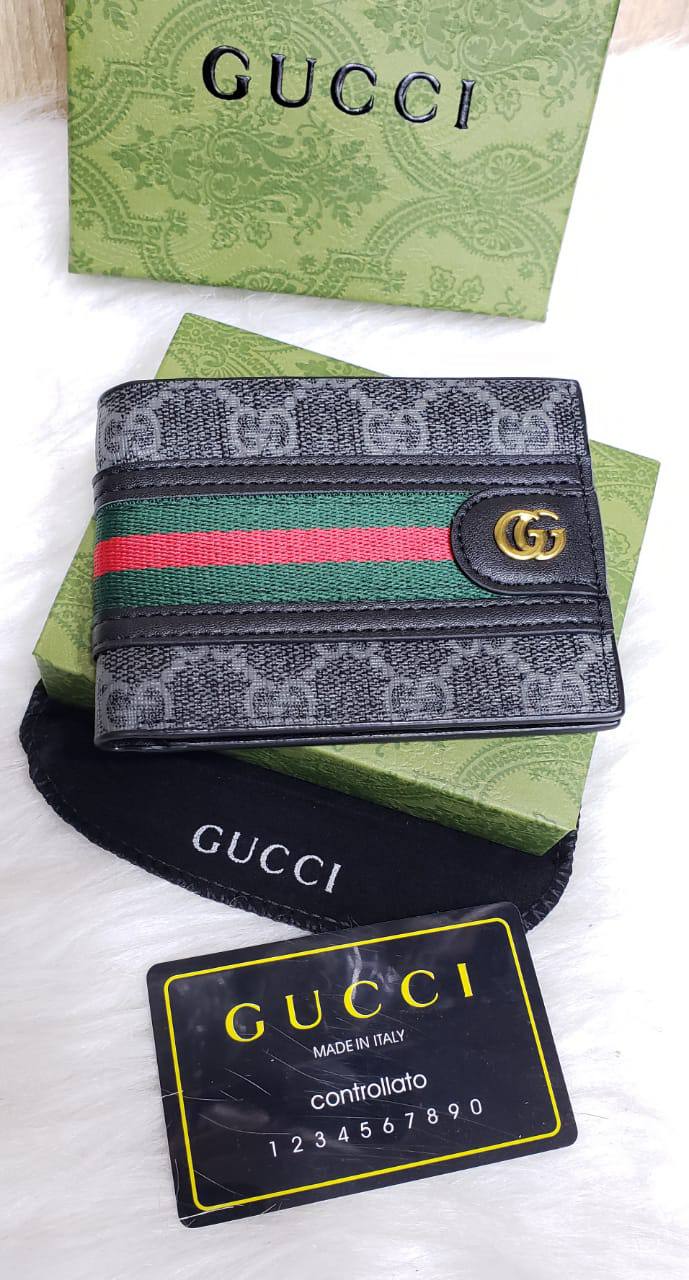 Bi-fold wallet with GG signature