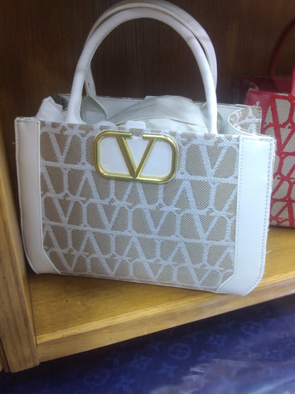 V@lentino Master Quality Handbag with Branded