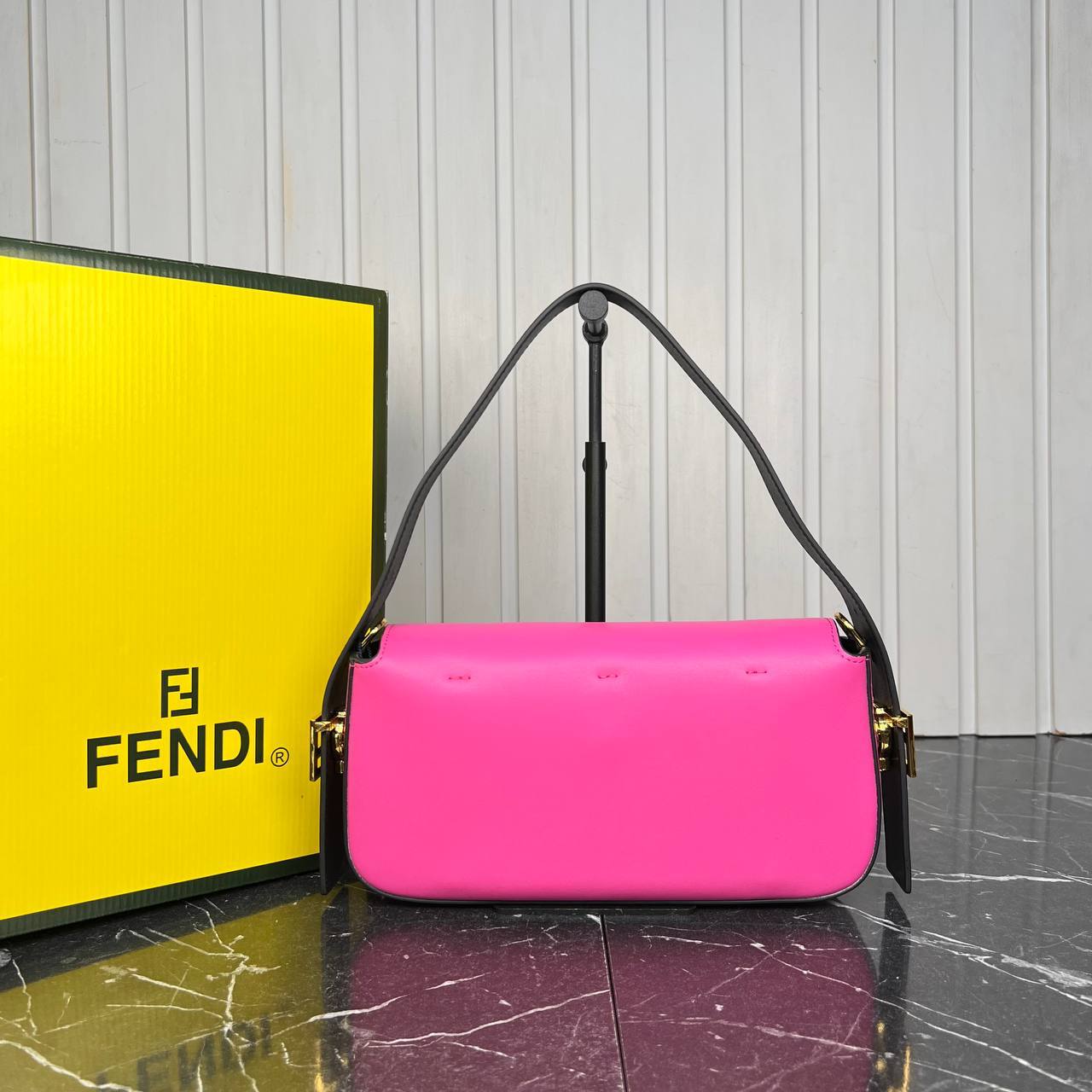 Fen&i Shoulder Luxury Bag with Strap (Pink)