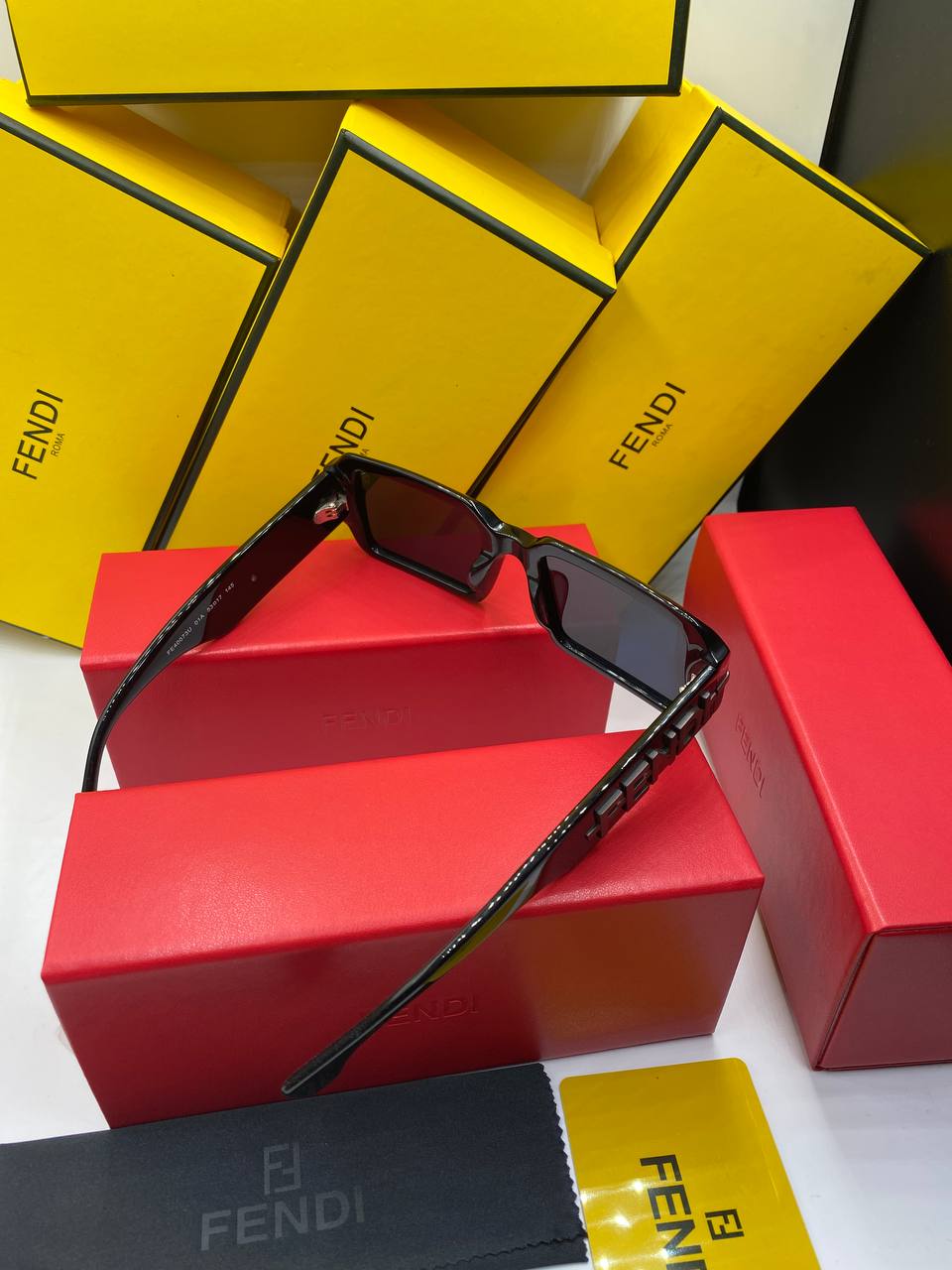 LUNETTES FEN&I FE40073U LOGO PLASTIQUE NOIR NEW SUNGLASSES