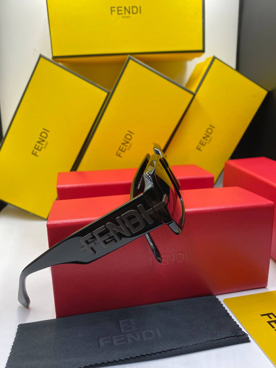 LUNETTES FEN&I FE40073U LOGO PLASTIQUE NOIR NEW SUNGLASSES