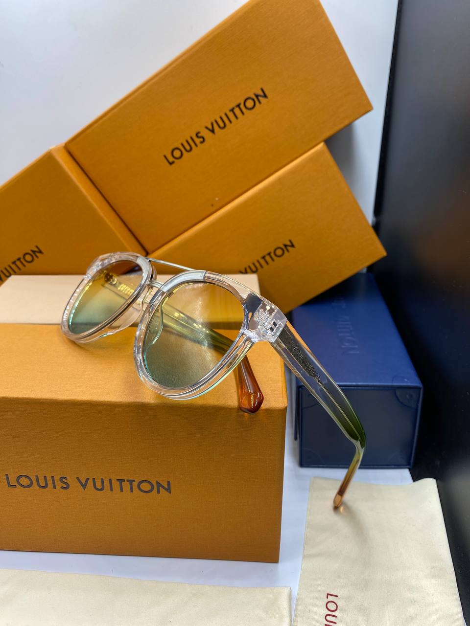 L&V Sunglasses Men Womens Sunglasses