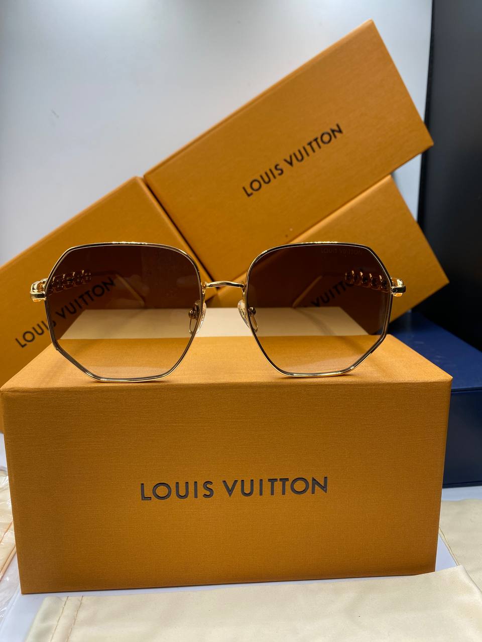 LV Lunettes de soleil rondes My LV Chain pour femmes