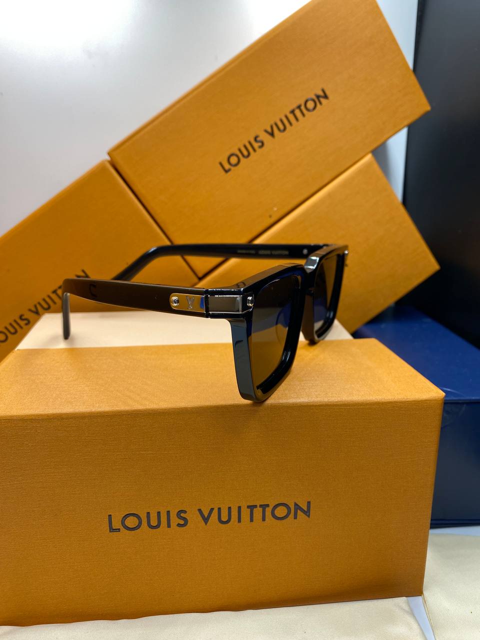 LV Lunettes de soleil pour femmes