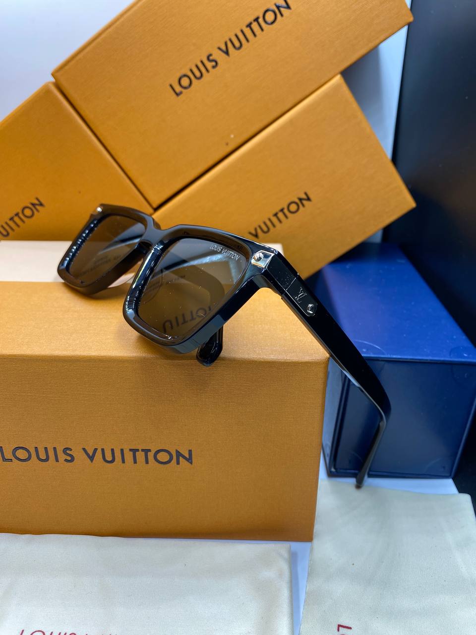 LV Lunettes de soleil pour femmes