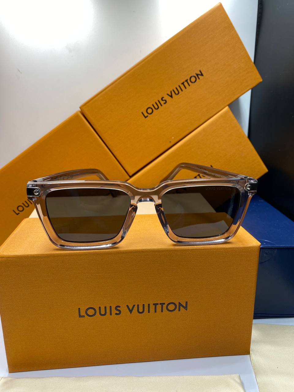 LV Lunettes de soleil pour femmes